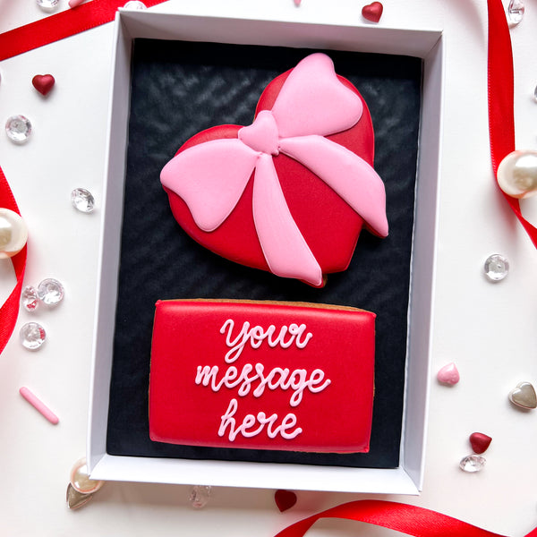 Personalised Bow Themed Love Heart Biscuit 