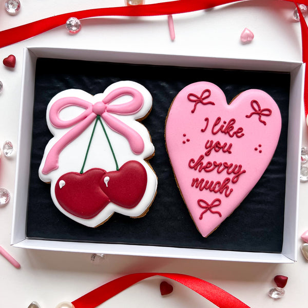 Valentines Love Heart & Cherry Biscuit Gift Box