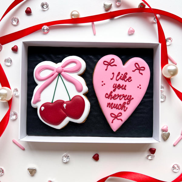 Valentines Love Heart & Cherry Biscuit Gift Box